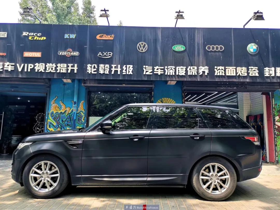 灰色改色膜十大排名,深圳改色贴膜——路虎火山灰,霸气与温柔并存，大气又简洁（灰色改色膜有几种）