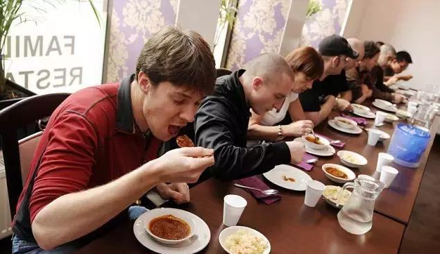 如何查看饭菜最难吃国家排名？世界上最能吃饭的人是谁
