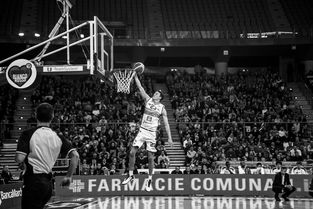 阿联球员，阿联扣篮十大排名