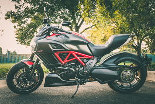 世界上最豪华的车是什么车图片，世界上最豪华机车图片