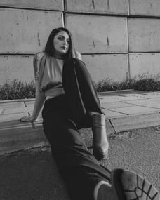 世界上腿最的人图片，世界上最腿长的人